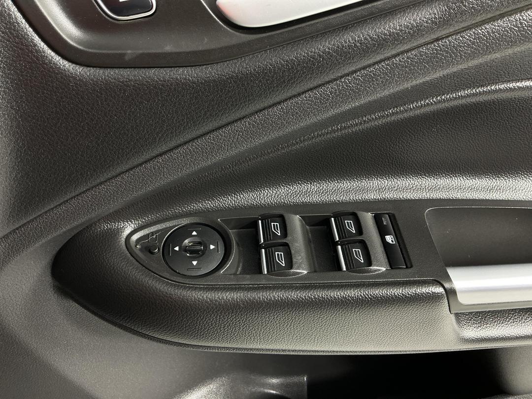 Photo '26' of Ford Escape