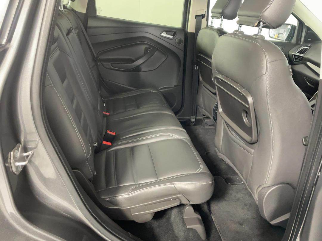 Photo '20' of Ford Escape