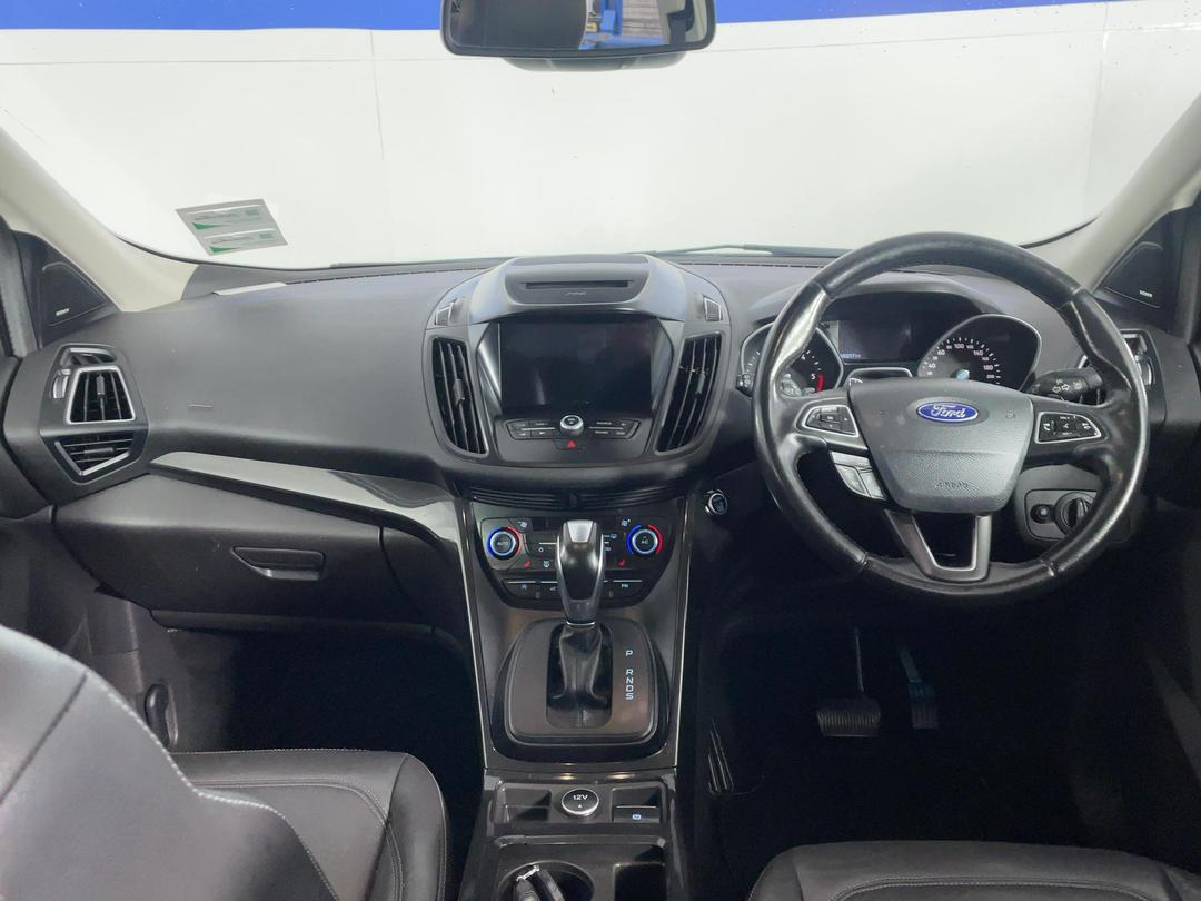 Photo '17' of Ford Escape