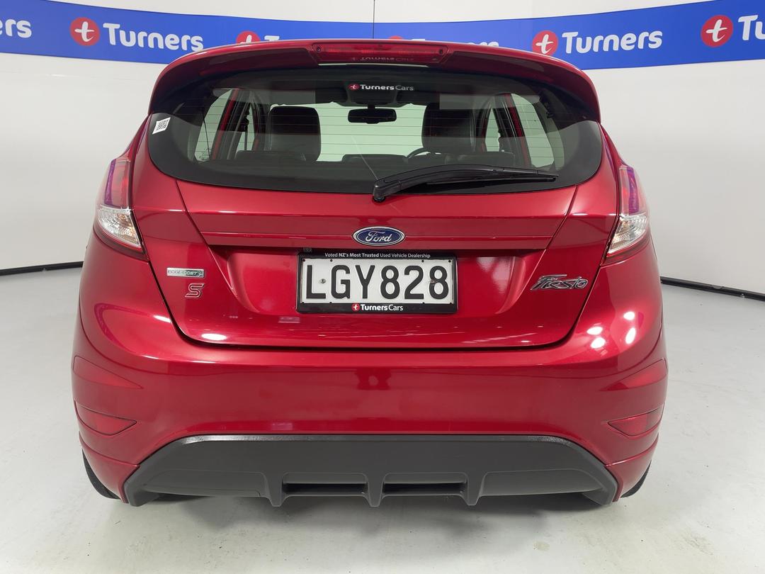 Photo '6' of Ford Fiesta