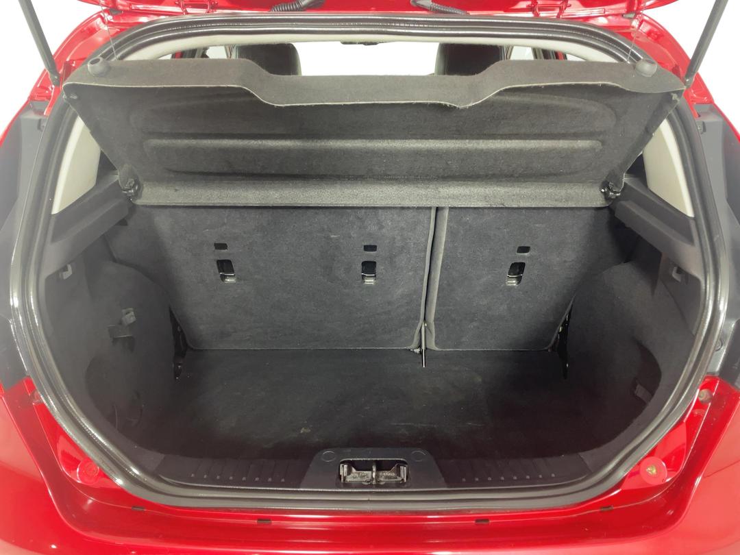 Photo '14' of Ford Fiesta