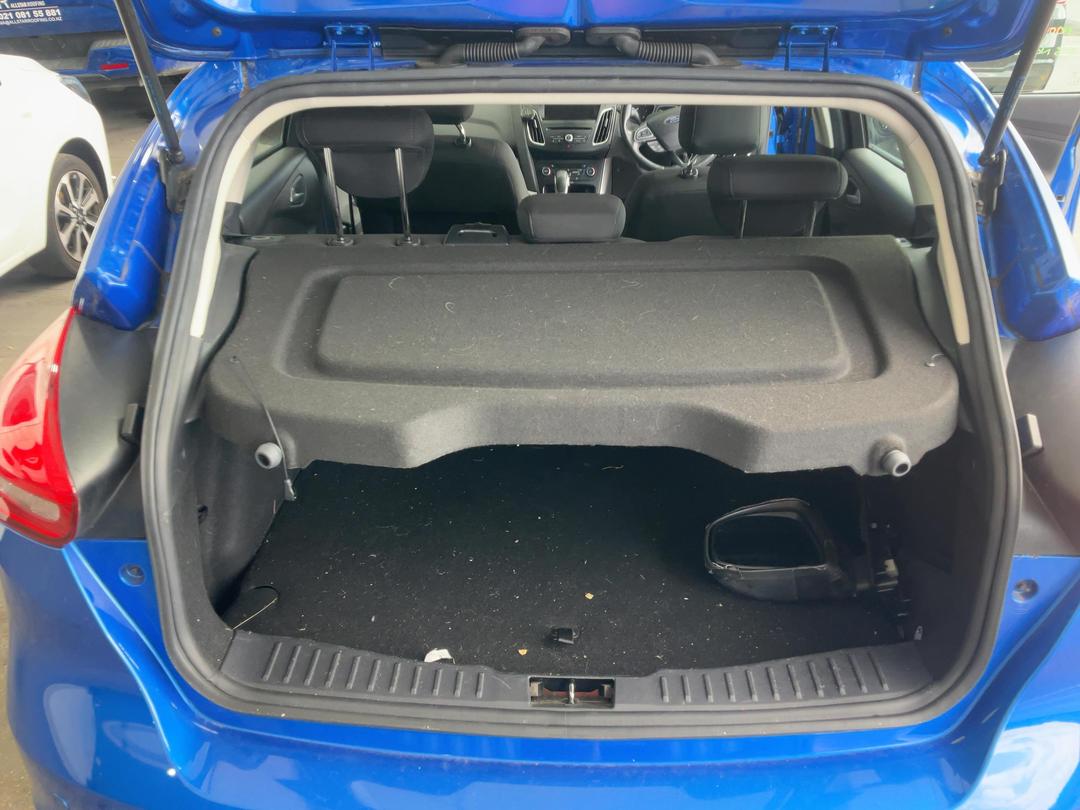 Photo '22' of Ford Focus Trend