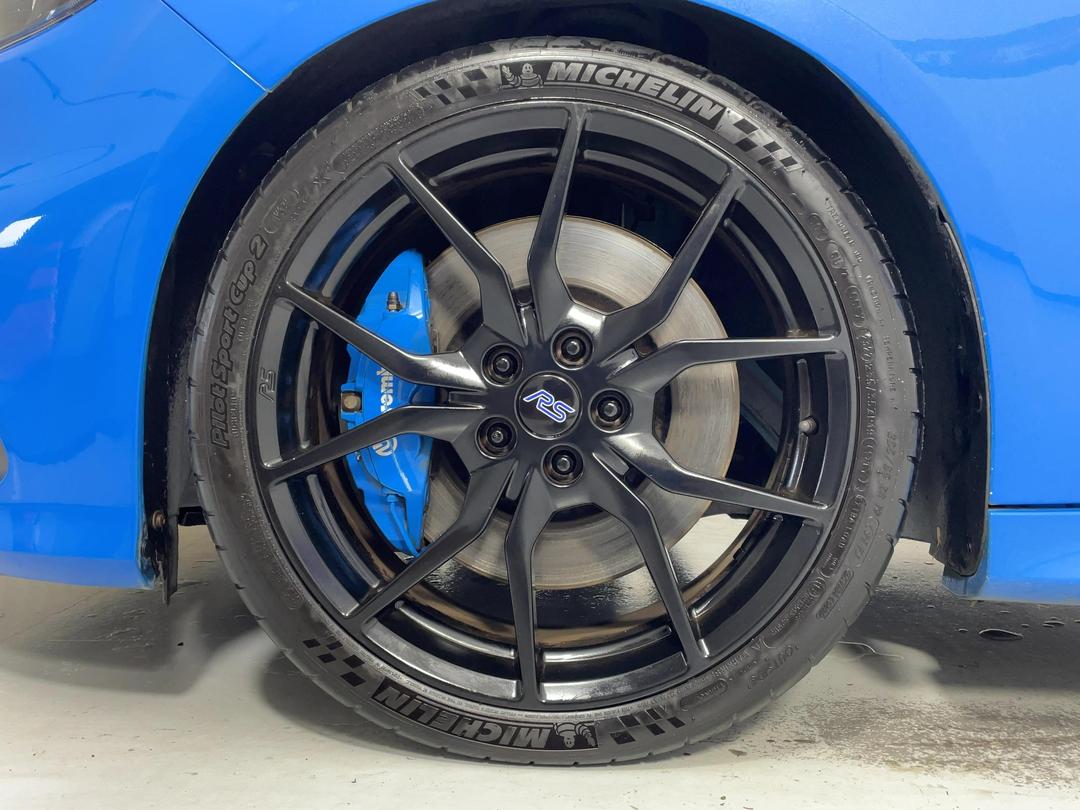 Photo '10' of Ford Focus