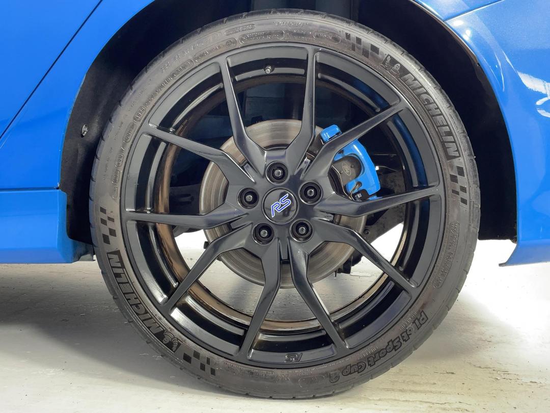Photo '11' of Ford Focus