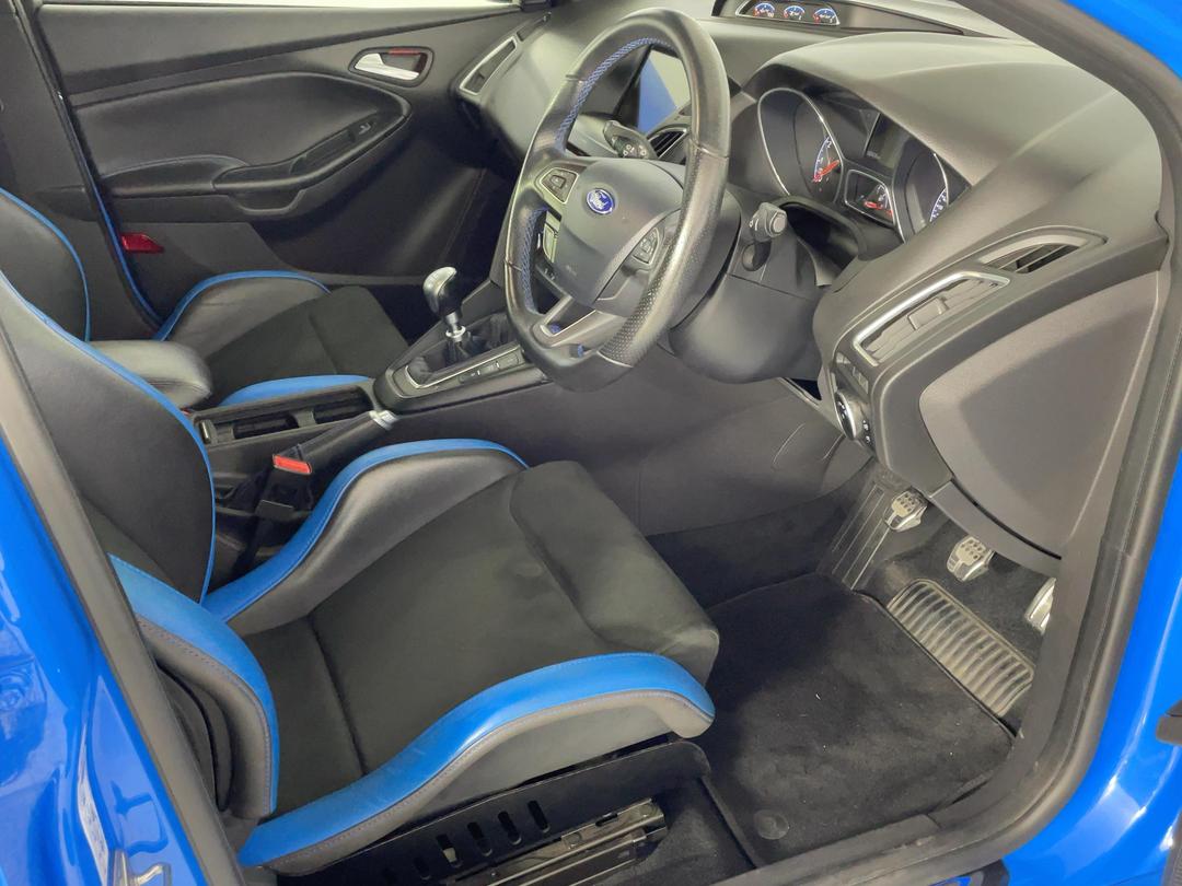 Photo '16' of Ford Focus