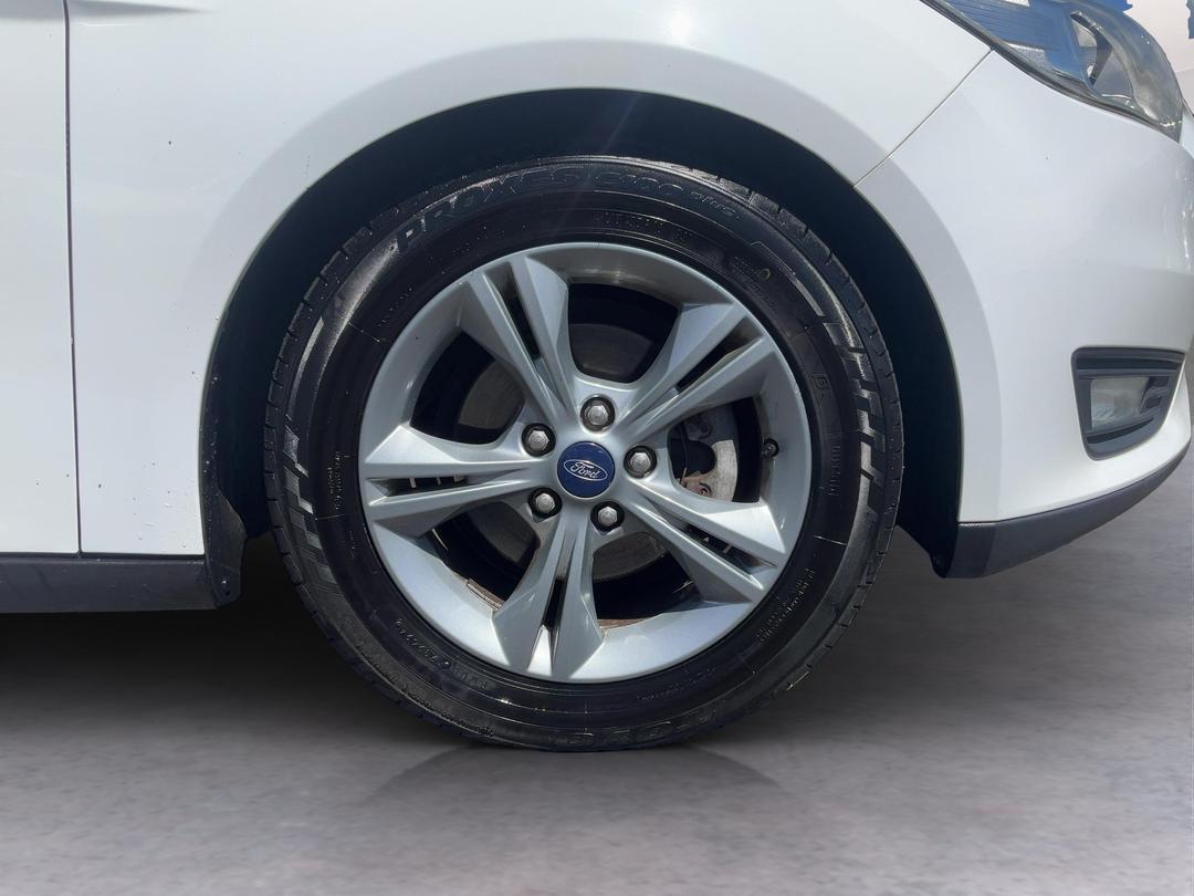 Photo '9' of Ford Focus