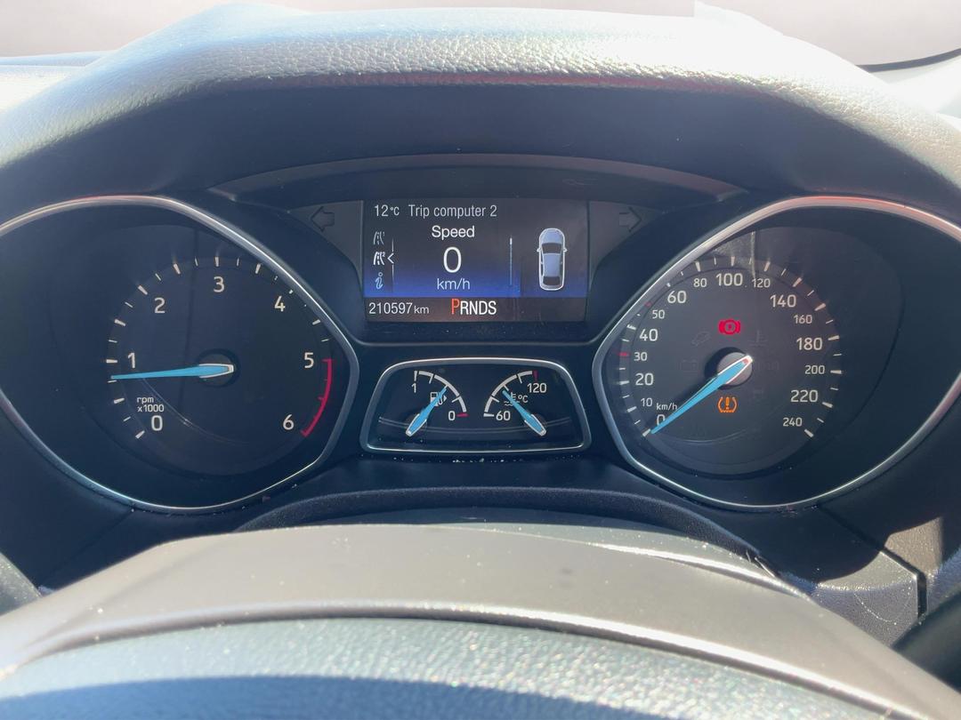 Photo '21' of Ford Focus