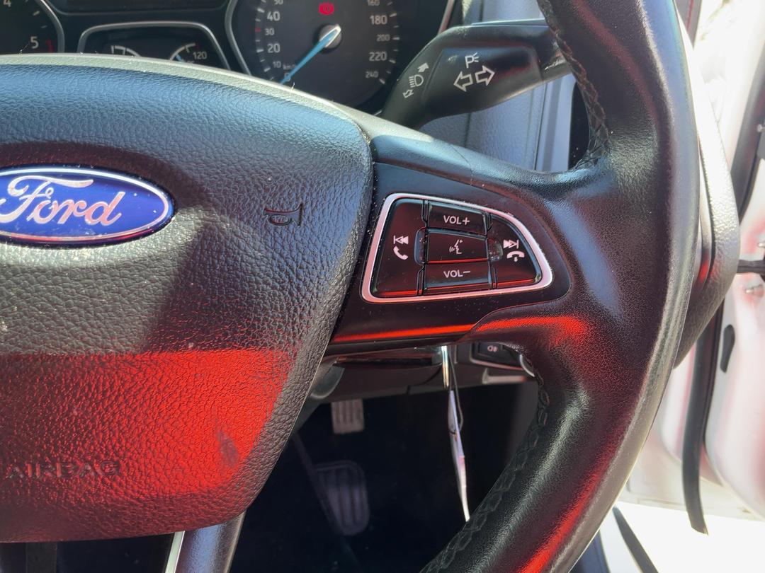 Photo '26' of Ford Focus