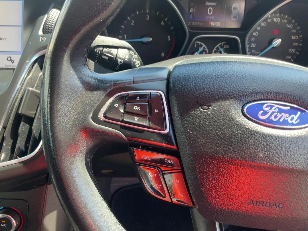 Photo '27' of Ford Focus