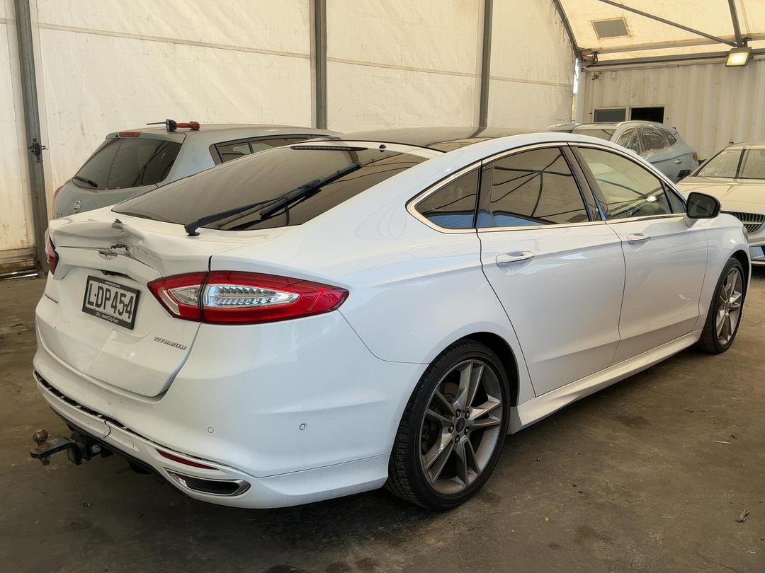 Photo '3' of Ford Mondeo Titanium 5DR Diesel Photo '3' of Ford Mondeo Titanium 5DR Diesel