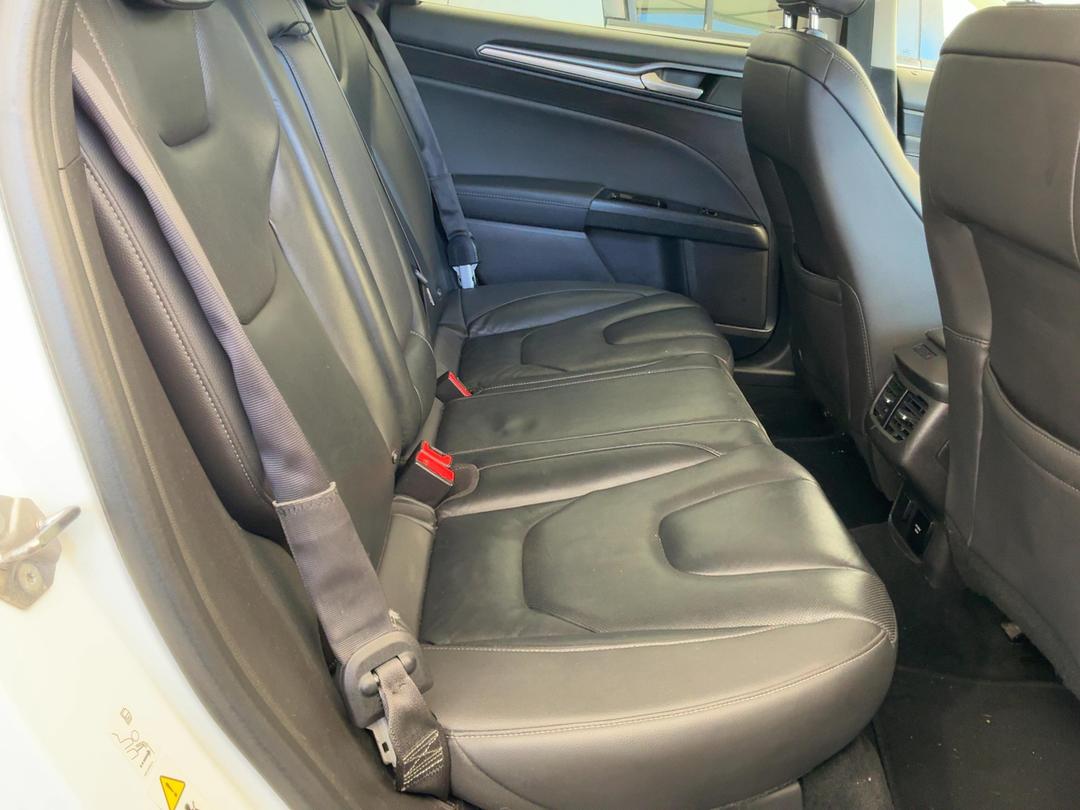 Photo '7' of Ford Mondeo Titanium 5DR Diesel Photo '7' of Ford Mondeo Titanium 5DR Diesel