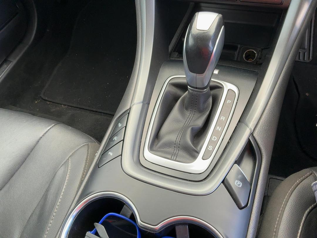 Photo '14' of Ford Mondeo Titanium 5DR Diesel Photo '14' of Ford Mondeo Titanium 5DR Diesel