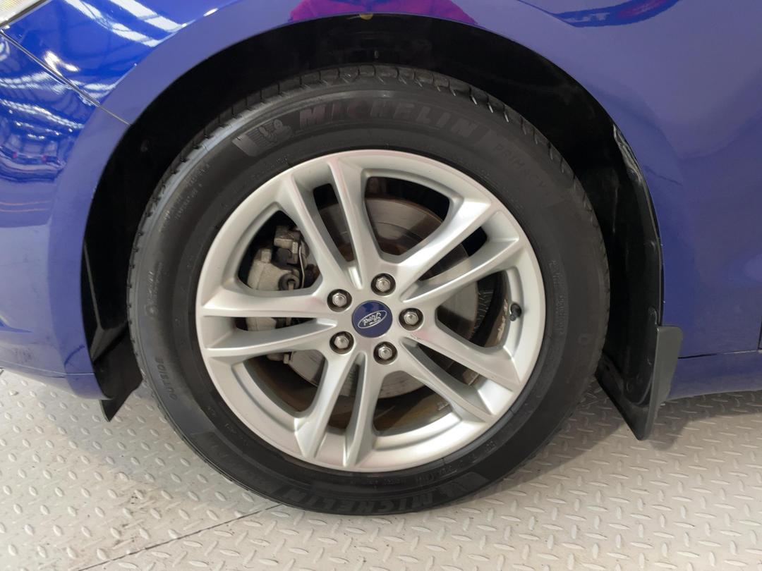 Photo '10' of Ford Mondeo