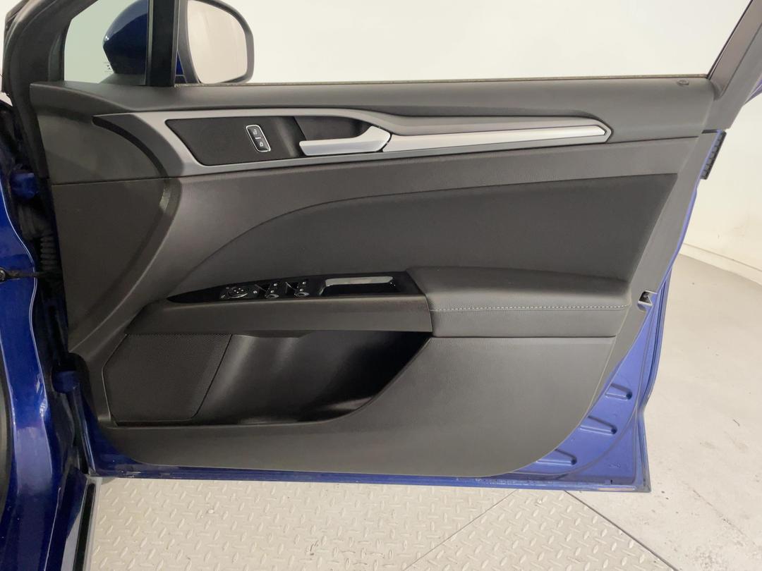 Photo '15' of Ford Mondeo