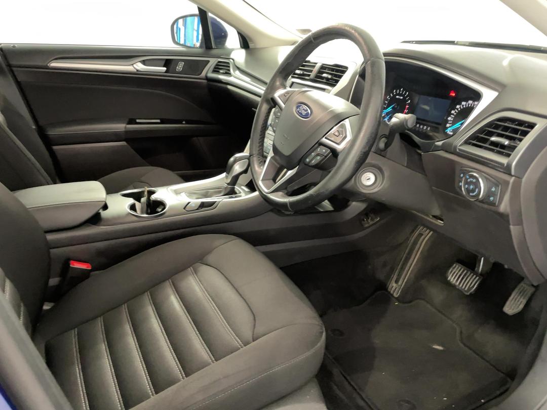 Photo '16' of Ford Mondeo