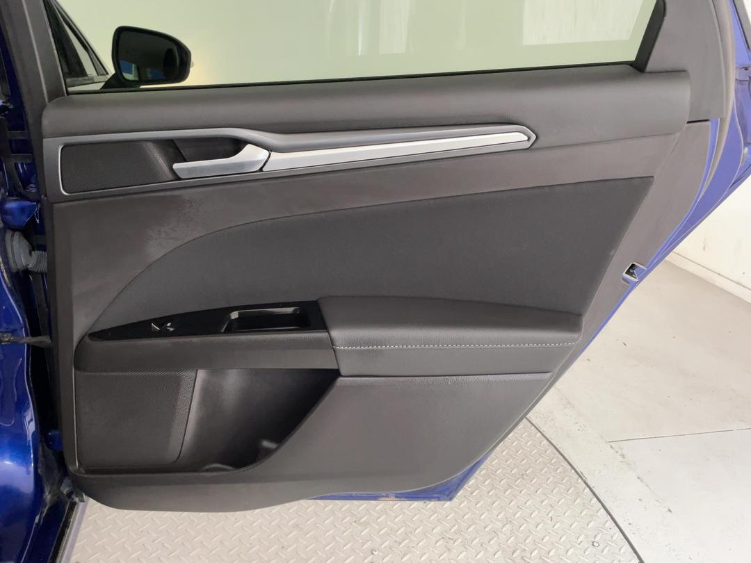 Photo '19' of Ford Mondeo