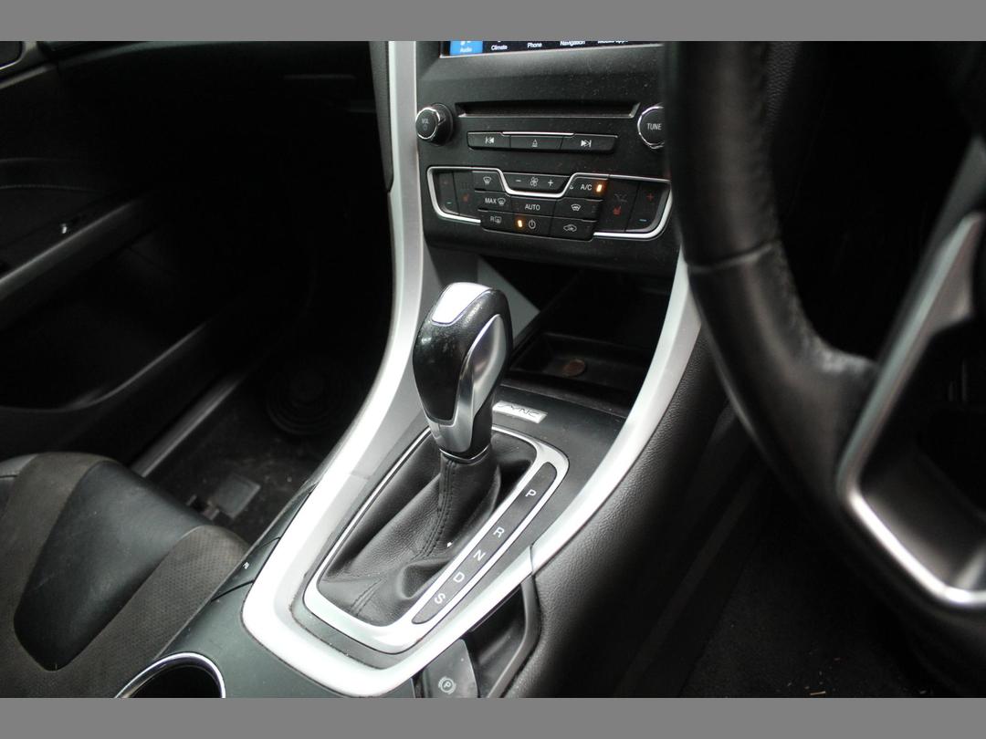 Photo '16' of Ford Mondeo Trend 5DR Petrol Photo '16' of Ford Mondeo Trend 5DR Petrol