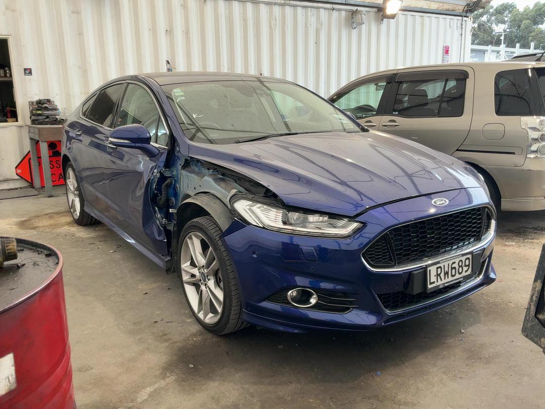 Photo '2' of Ford Mondeo Titanium 5DR Diesel Photo '2' of Ford Mondeo Titanium 5DR Diesel
