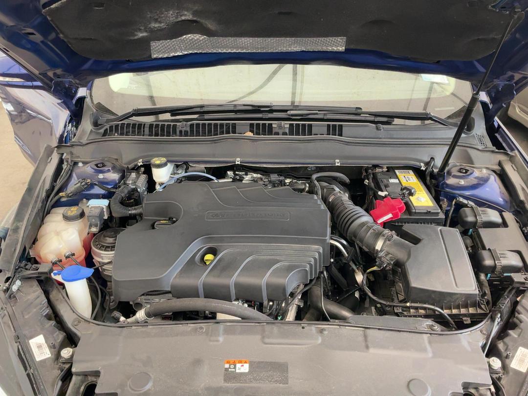 Photo '10' of Ford Mondeo Titanium 5DR Diesel Photo '10' of Ford Mondeo Titanium 5DR Diesel