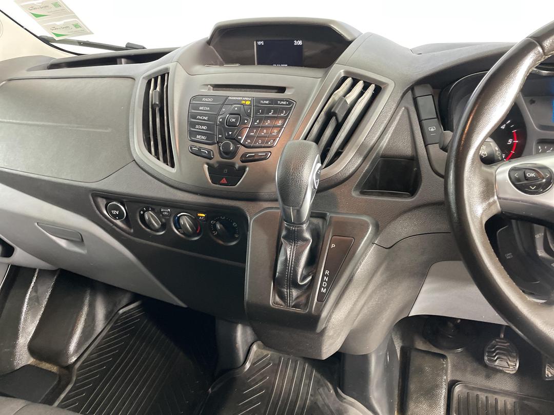 Photo '18' of Ford Transit