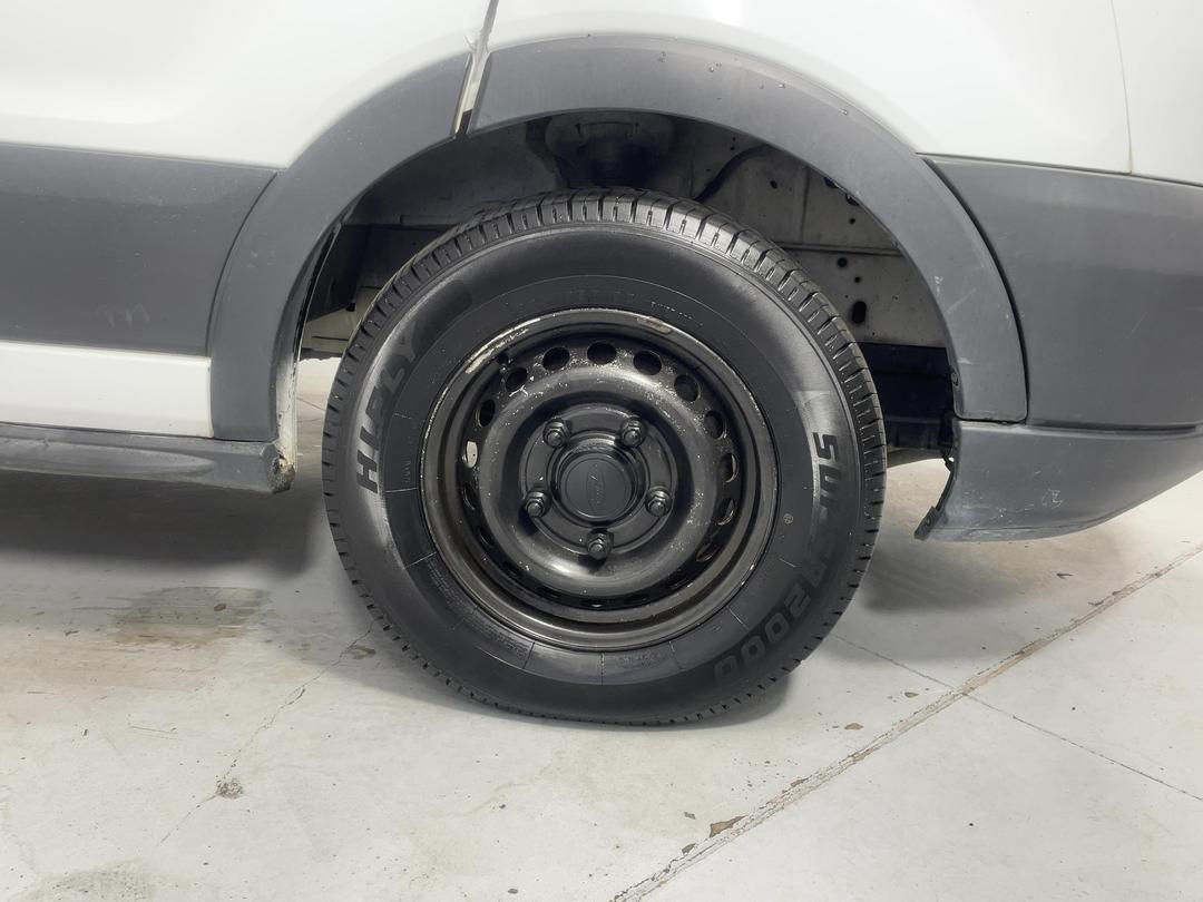 Photo '9' of Ford Transit