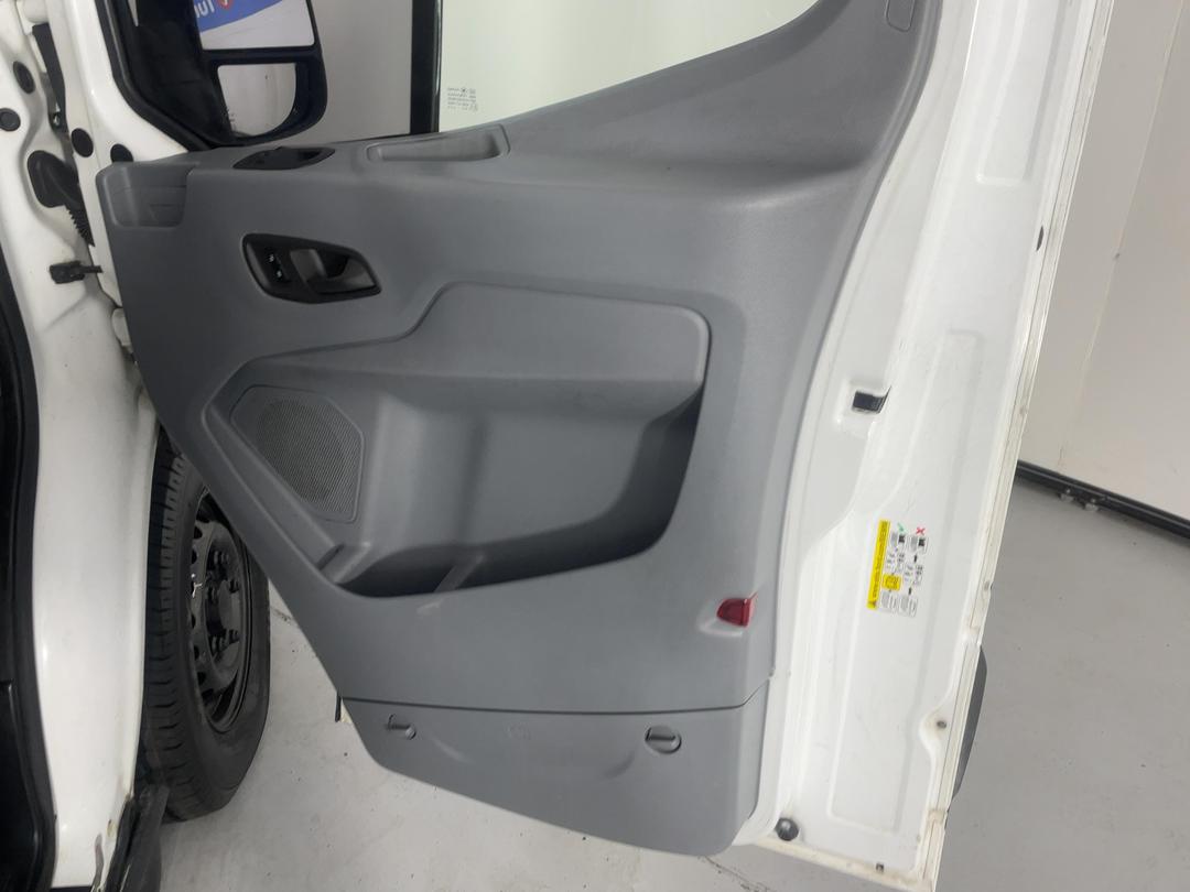 Photo '15' of Ford Transit