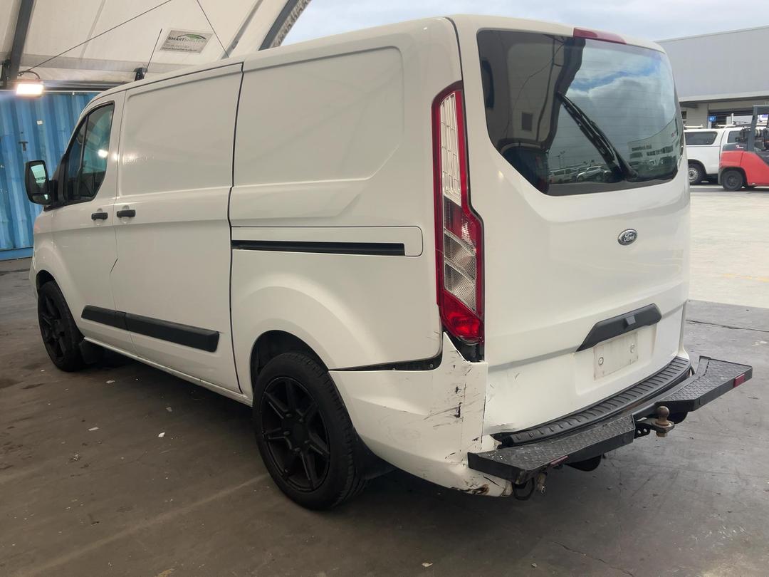 Photo '4' of Ford Transit Custom SWB LOW Roof Photo '4' of Ford Transit Custom SWB LOW Roof