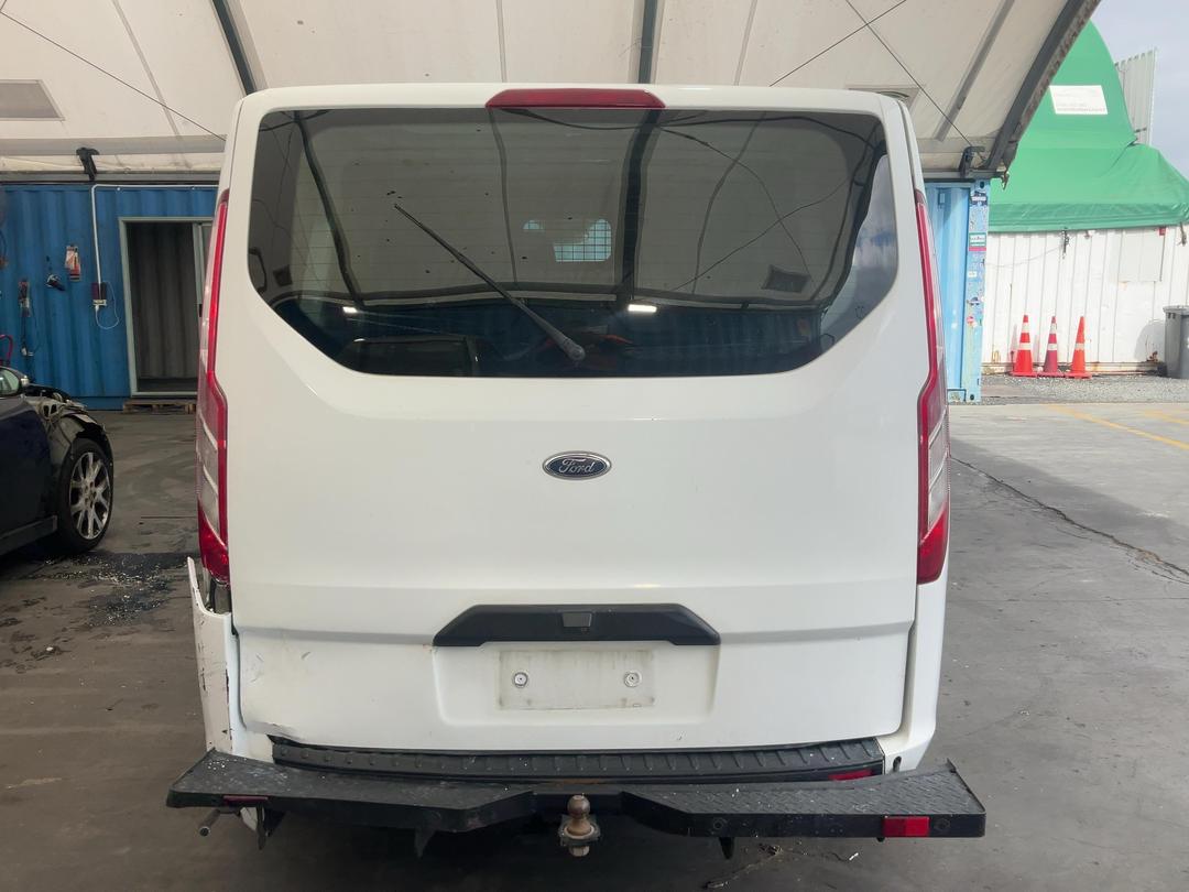 Photo '5' of Ford Transit Custom SWB LOW Roof Photo '5' of Ford Transit Custom SWB LOW Roof