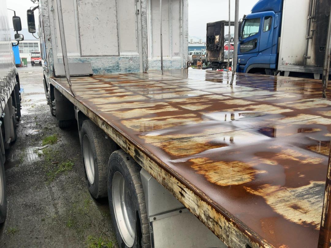 Photo '46' of Freightliner FRL Argosy 8X4 Curtainsider