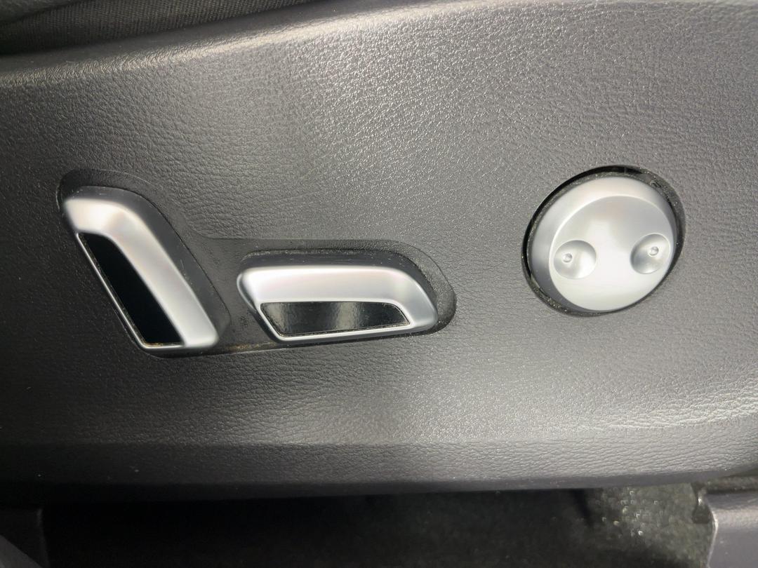 Photo '24' of Haval H2