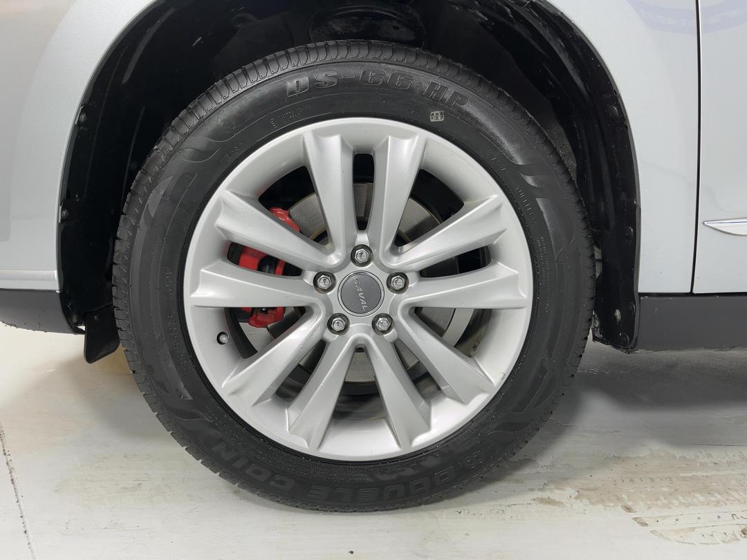 Photo '10' of Haval H2