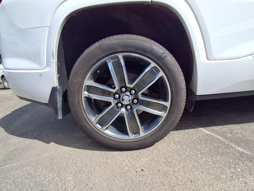 Photo '10' of Holden Acadia LTZ-V Photo '10' of Holden Acadia LTZ-V