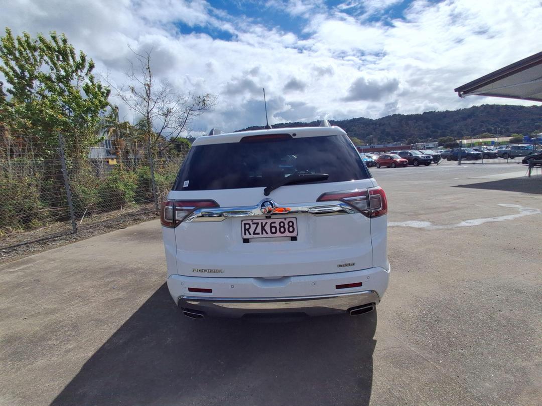 Photo '5' of Holden Acadia LTZ-V Photo '5' of Holden Acadia LTZ-V