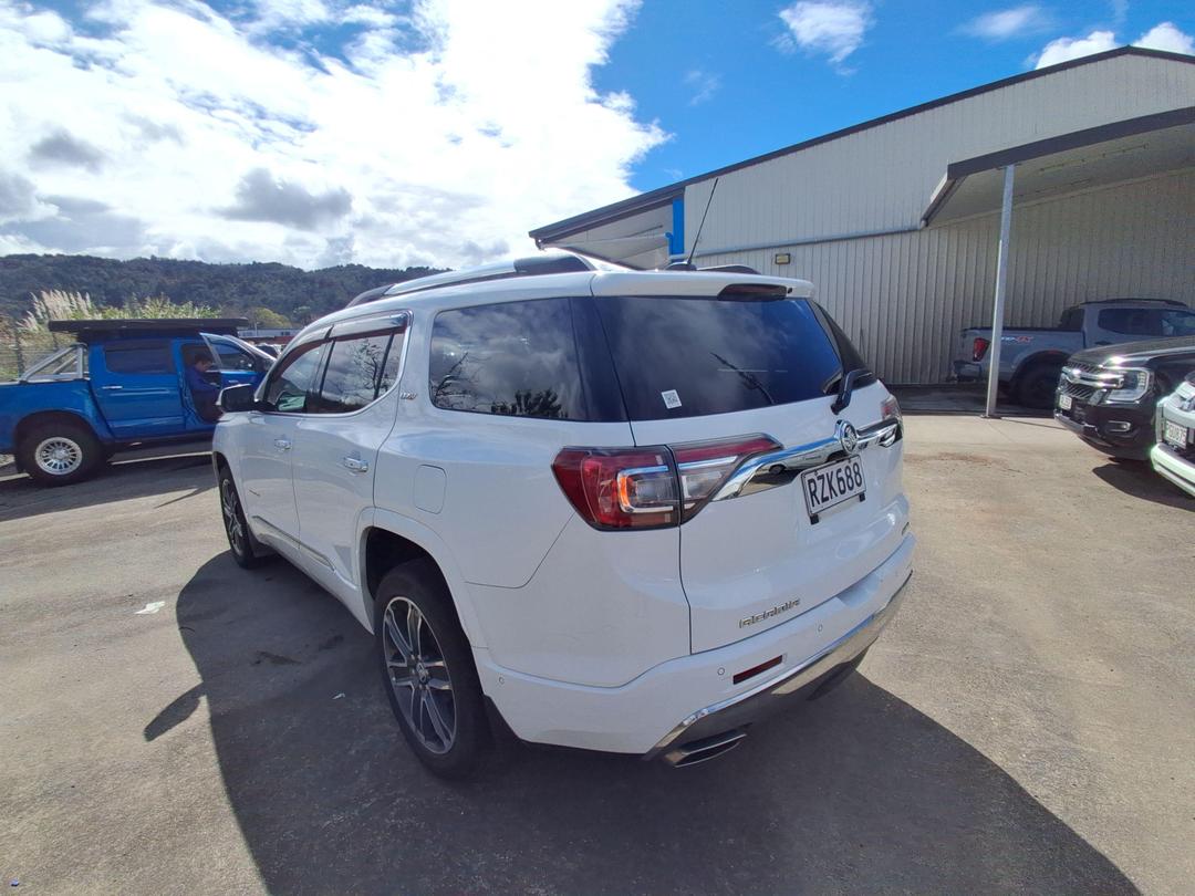 Photo '4' of Holden Acadia LTZ-V Photo '4' of Holden Acadia LTZ-V