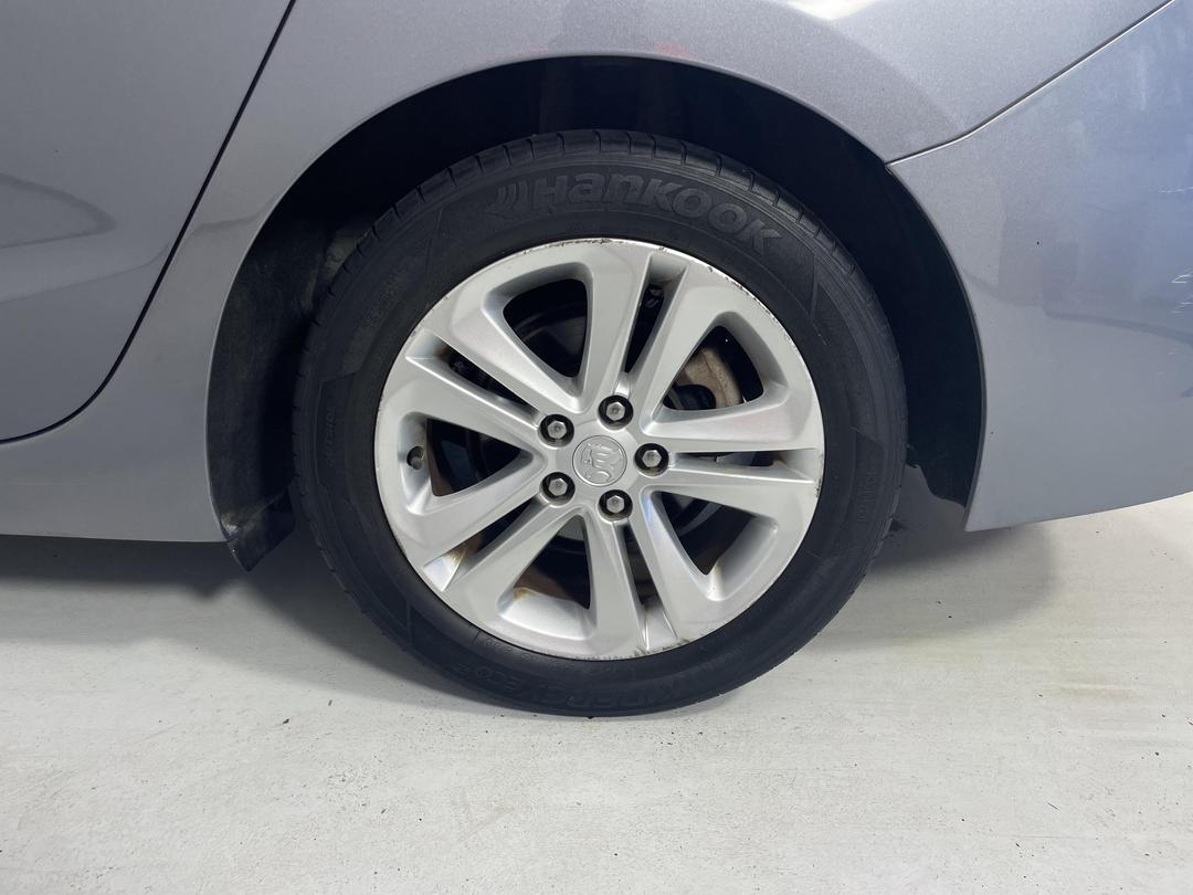 Photo '11' of Holden Astra