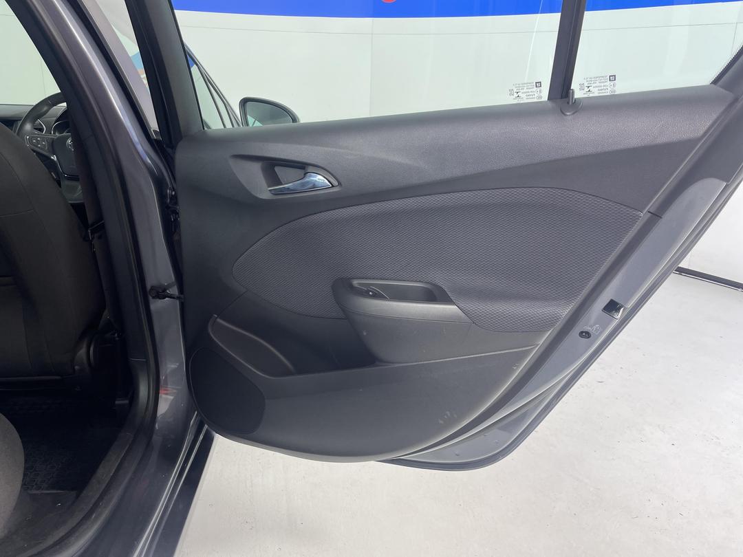 Photo '19' of Holden Astra