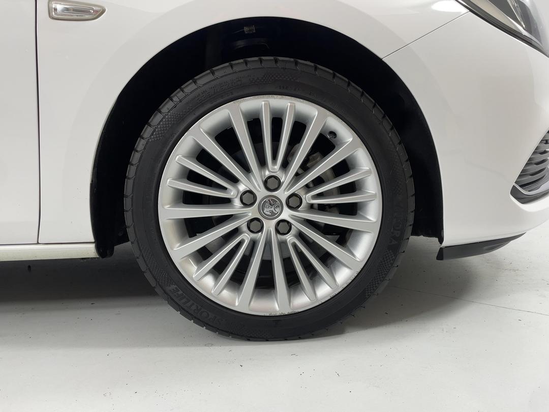Photo '9' of Holden Astra