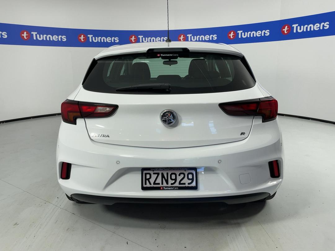 Photo '6' of Holden Astra