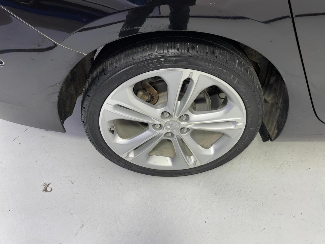 Photo '12' of Holden Astra