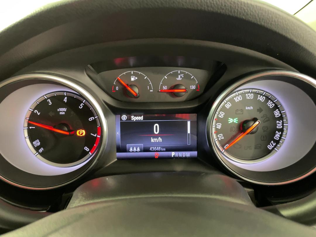 Photo '21' of Holden Astra