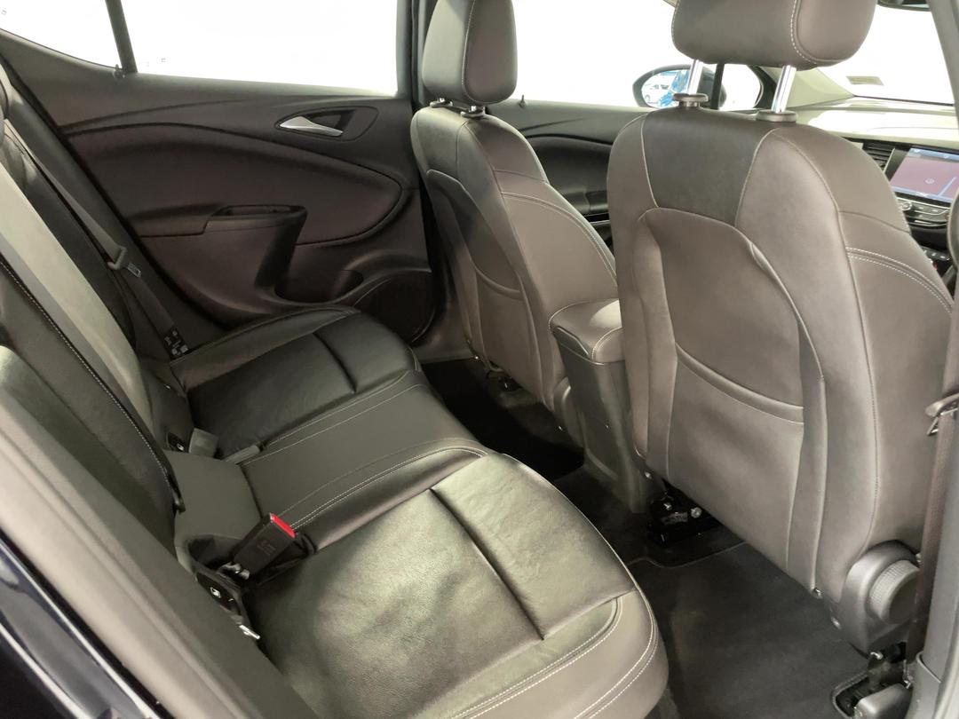 Photo '20' of Holden Astra