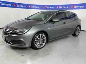 Photo '4' of Holden Astra