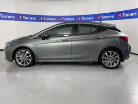 Photo '24' of Holden Astra