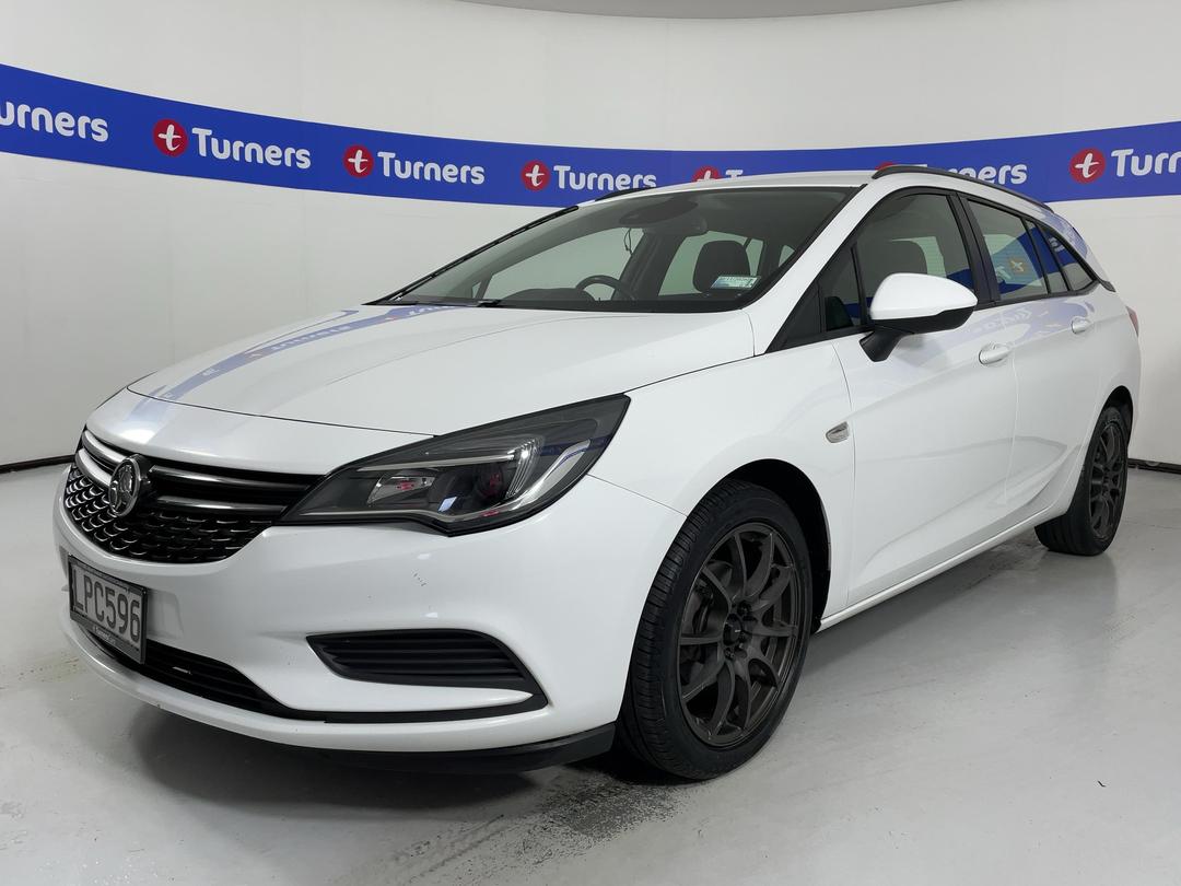 Photo '4' of Holden Astra