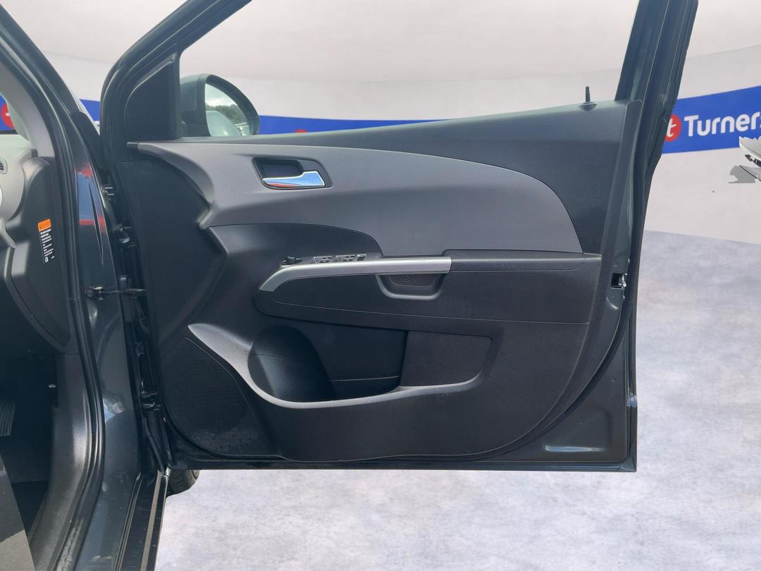 Photo '15' of Holden Barina