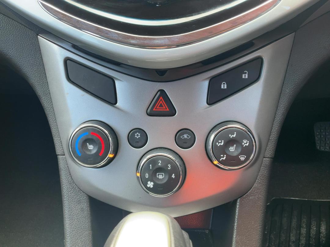 Photo '32' of Holden Barina