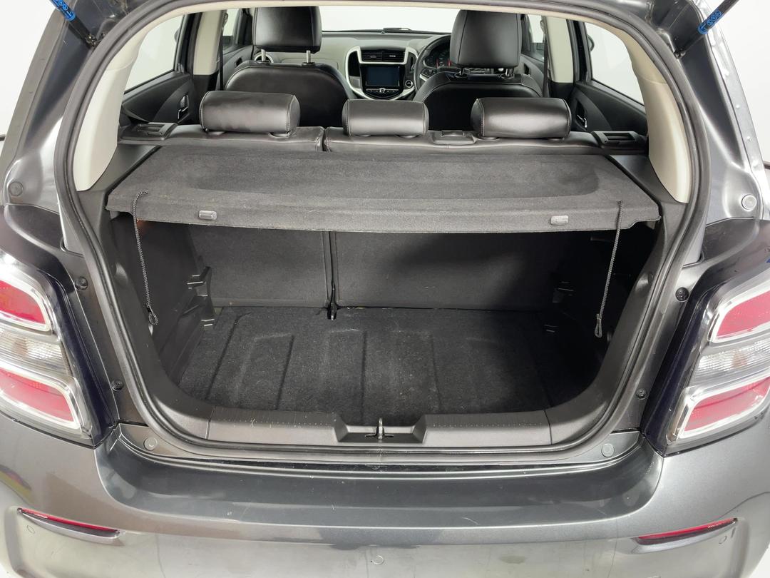 Photo '14' of Holden Barina