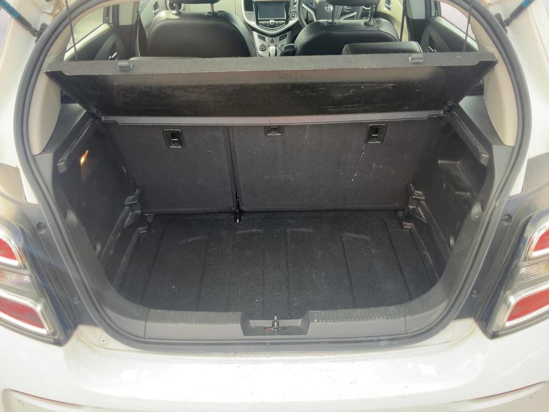 Photo '14' of Holden Barina