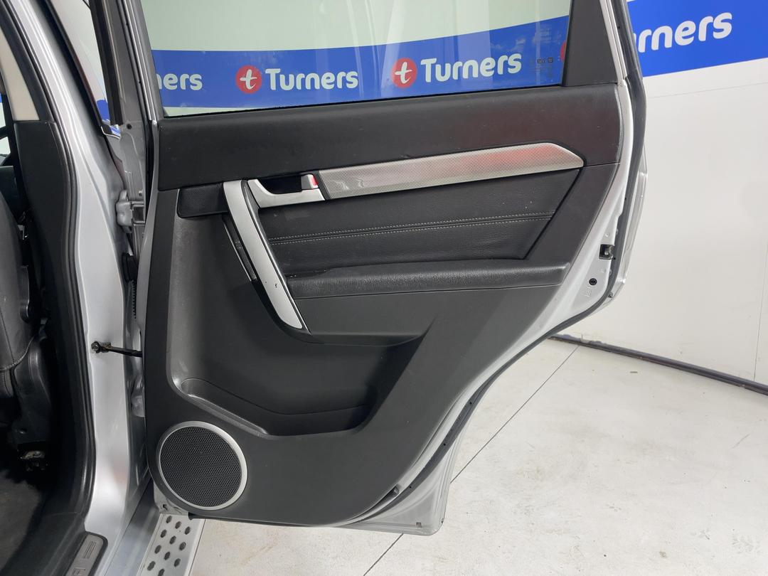 Photo '19' of Holden Captiva 7