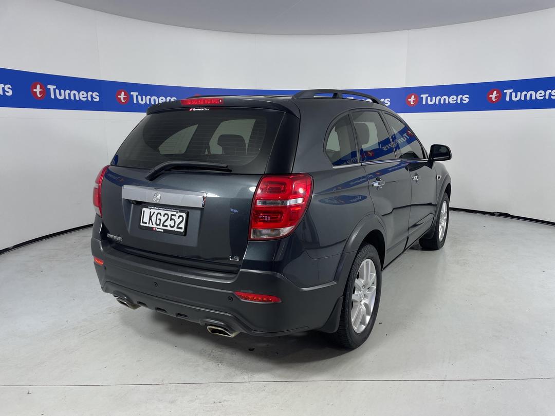 Photo '7' of Holden Captiva 7